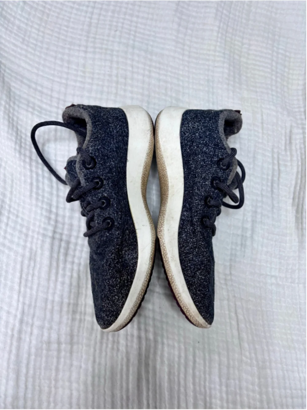 Men’s Allbirds Wool Runners Sneakers Black and White size 9